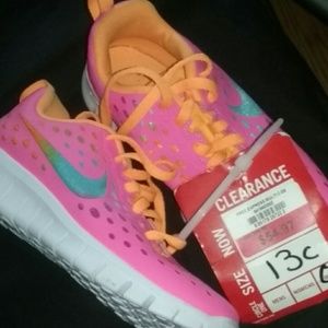 Girl kid shoes size 13 never worn