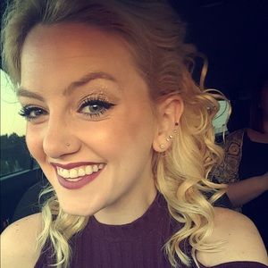 Meet your Posher, Hannah