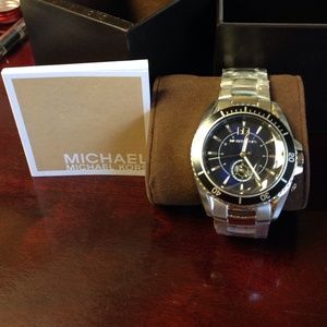 Reserved! MENS Michael Kors Jetmaster watch- NWT
