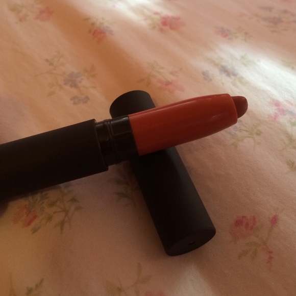 Bite Beauty Matte Lip Creme Crayon in Gavi