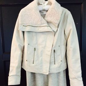 Leather jacket with fur