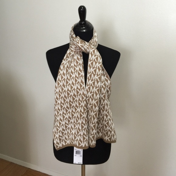 Michael Kors Camel and Cream color - Picture 4 of 4