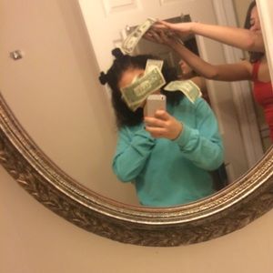 Meet your Posher, Lauren