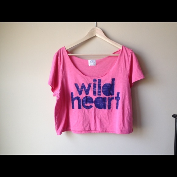 Beautiful crop top up for grabs!!!