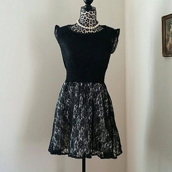American Rag Dresses & Skirts - American rag lace dress