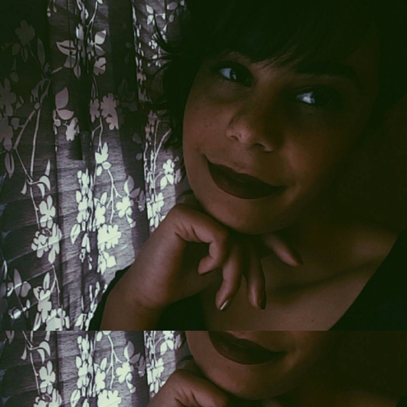 Meet your Posher, Jocelyn - Picture 1 of 1