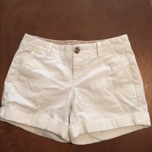 Banana republic white shorts
