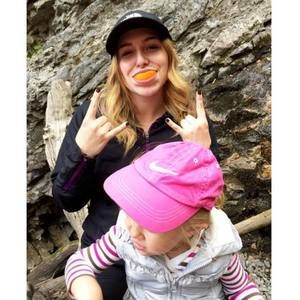 Meet your Posher, Olivia