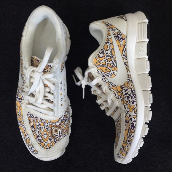 Nike Women's Free 5.0 Liberty QS