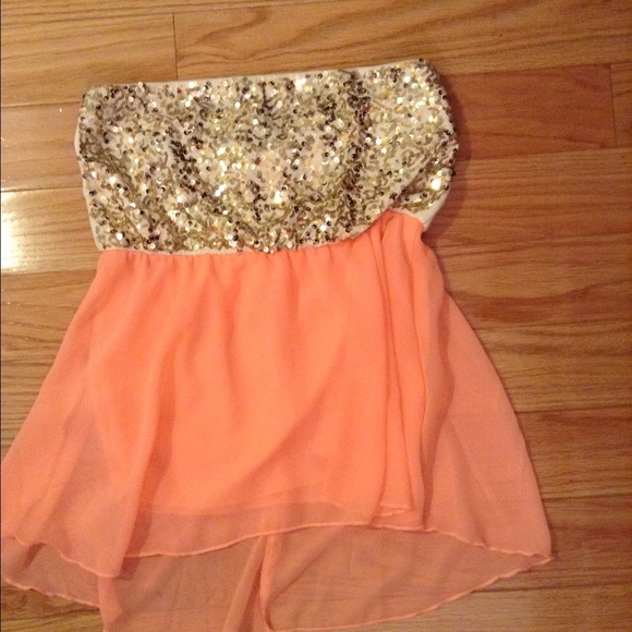 Almost Famous Tops - Strapless shirt