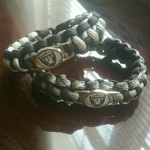 Oakland Raiders Paracord Bracelet