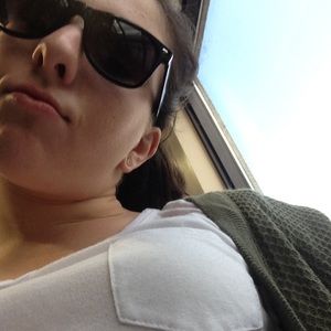 Meet your Posher, Molly