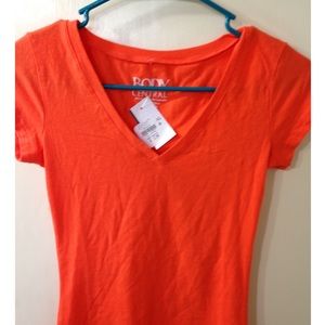 ‼️NEW‼️Well fitted, orange V-Neck T-Shirt.