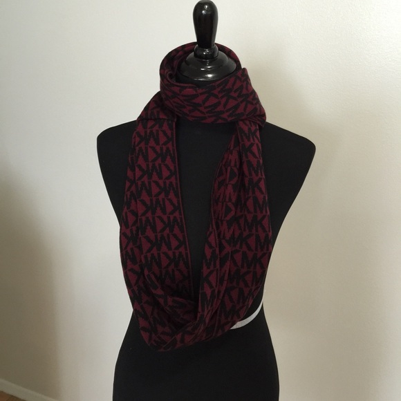 Michael Kors Merlot and Black infinity scarf - Picture 3 of 3