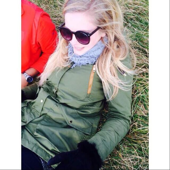Meet your Posher, Charlotte - Picture 1 of 1