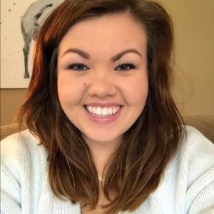 Meet your Posher, Claire