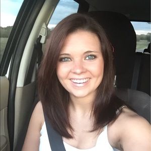 Meet your Posher, Leigh ann