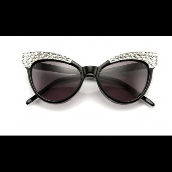 WILDFOX LE FEMME 2 sunglasses in box