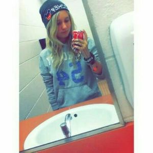 Meet your Posher, Karli