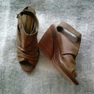 LF Matisse Taupe Wedges