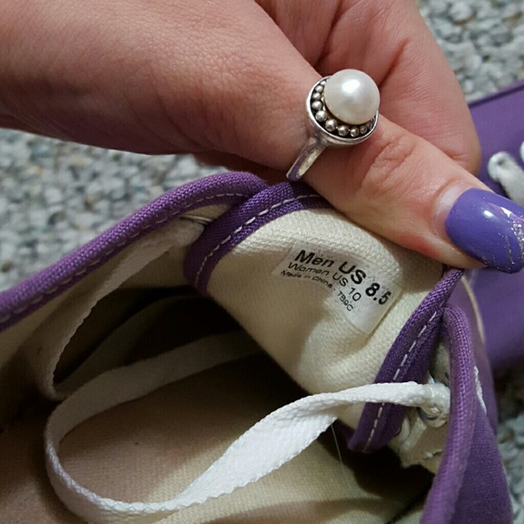 VANS - Picture 3 of 3