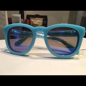 BEAUTIFUL BLUE MIRROR LENSE CLASSIC FOX DELUXE