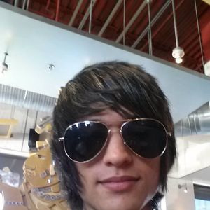 Meet your Posher, Aaron