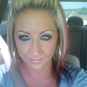 Meet your Posher, Lynette