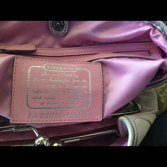 Authentic Coach bag. - Picture 3 of 3