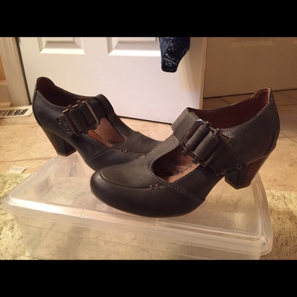 Gray shoes