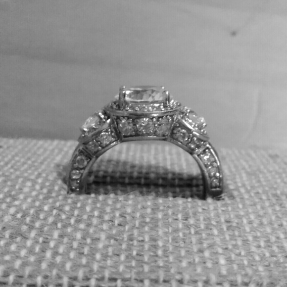 Hand Cut CZ Solid 925 Sterling Silver w/ Rhodium - Picture 1 of 4