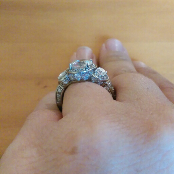 Hand Cut CZ Solid 925 Sterling Silver w/ Rhodium - Picture 2 of 4