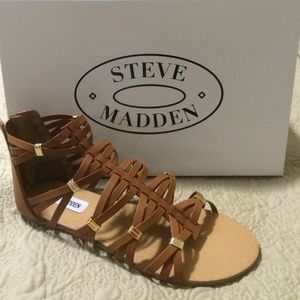 NEW Steve Madden Sandals