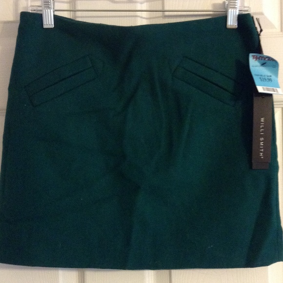 Emerald green mini skirt!!