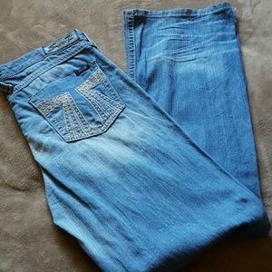 7 jeans, inseam long, medium wash,