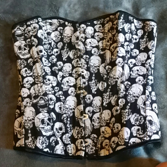 Traditional skull corset