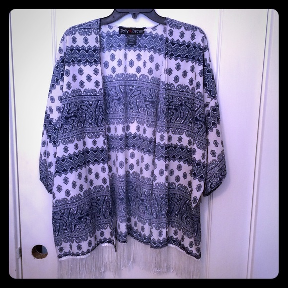 Polly & Esther Tops - 🆕 Blue & white Kimono with white Fringe