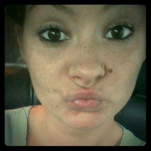 Meet your Posher, Brittney