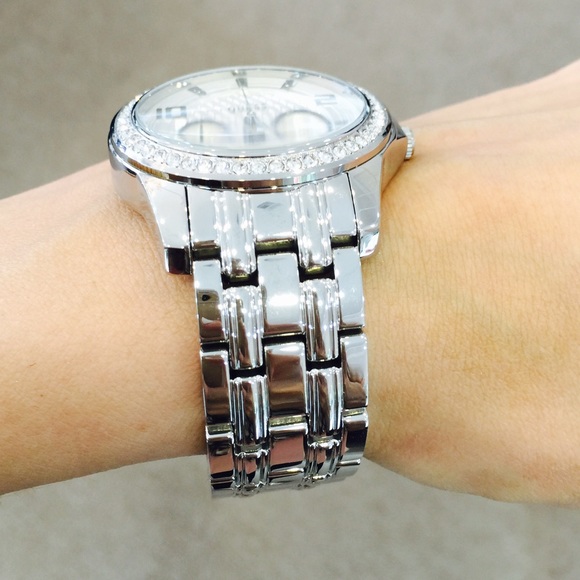 GUESS watch, brand new, never worn