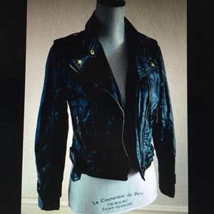 Cropped vegan leather jacket