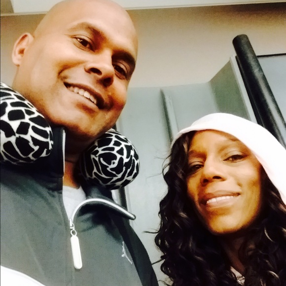 Meet your Posher, Olissi’a✌🏼👠👜 - Picture 2 of 4