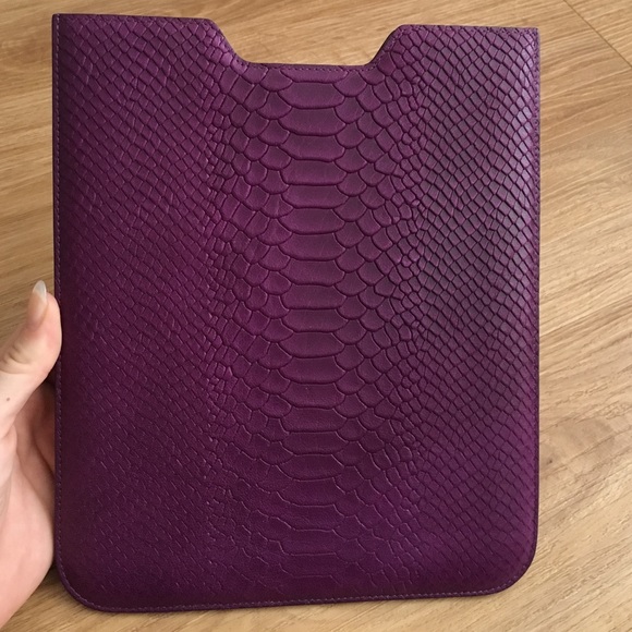 🎉Sold🎉Graphic Image NY iPad case