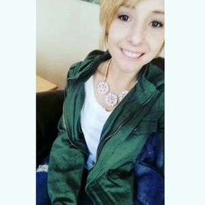 Meet your Posher, Ila