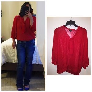 🆕Red polka dot shirt❤️