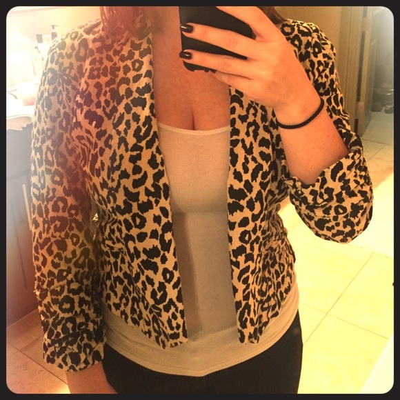 Open Front Leopard Print Blazer - M