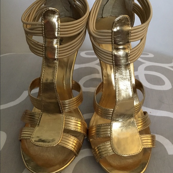 Sexy gold Sandals