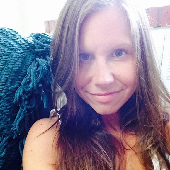 Meet your Posher, Jodie - Picture 1 of 1