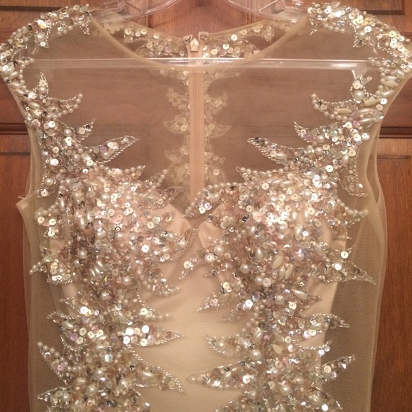 Host Pick๐ Homecoming dress - Picture 2 of 4