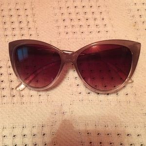 Grey/taupe sunglasses!
