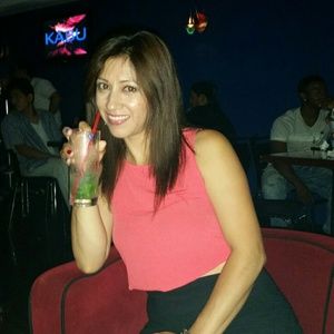 Meet your Posher, Elisa